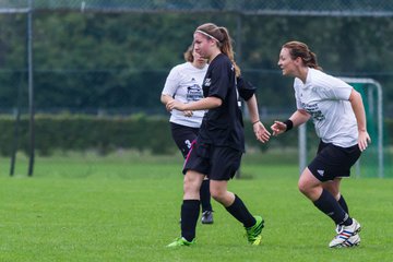 Bild 10 - Frauen SV Henstedt Ulzburg II - SV Schwarz Wei Westerrade : Ergebnis: 3:0